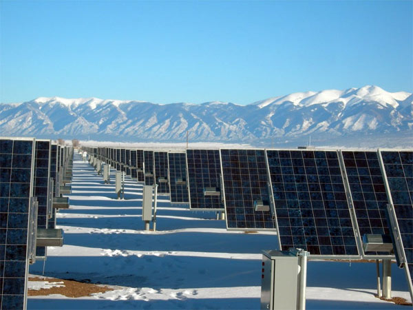 solar panels winter